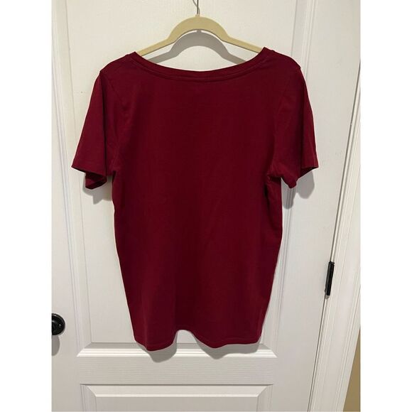 Zenana Outfitters Tops - Zenana Outfitters Garnet V-neck Top